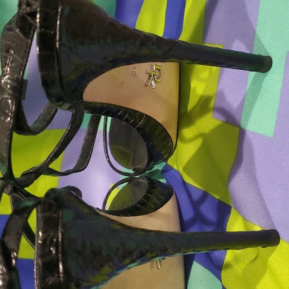 Donna Karan Snake Black Sandals - Picture 4 of 8